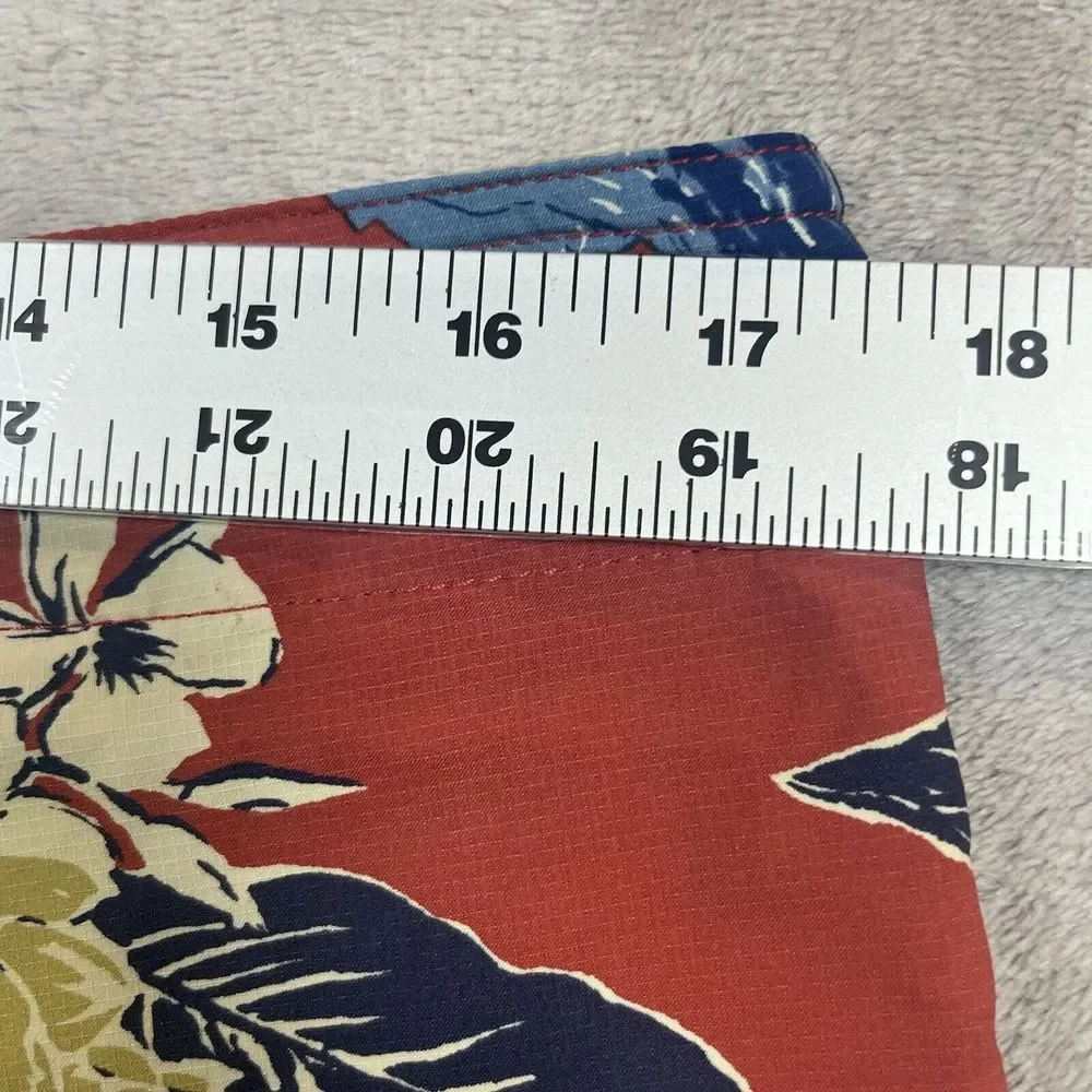 Patagonia‎ wavefarer board shorts swim trunks floral pattern size 34 unlined
